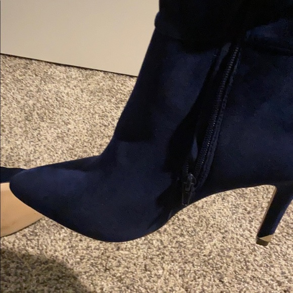 Boots - Picture 4 of 7